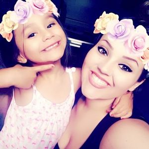 Meet your Posher, Raquel